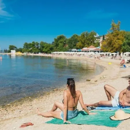Wunderschoene In Mit Schoener Terrasse Appartamento Crikvenica