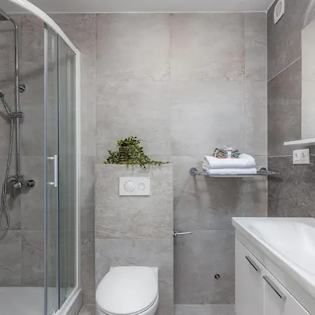 Appartamento Wunderschoene In Mit Schoener Terrasse Crikvenica